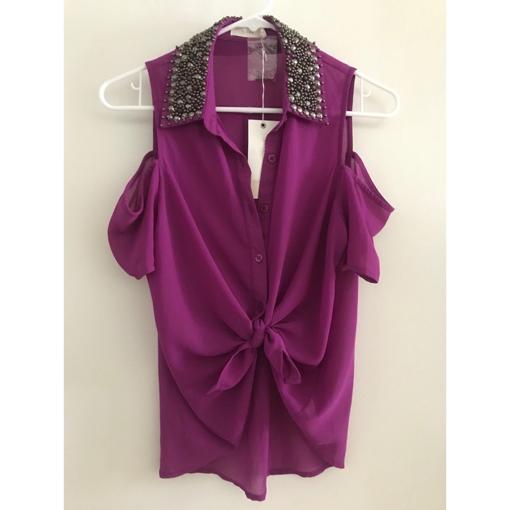 Cold Shoulder Button Blouse w/ Studded Collar NWT